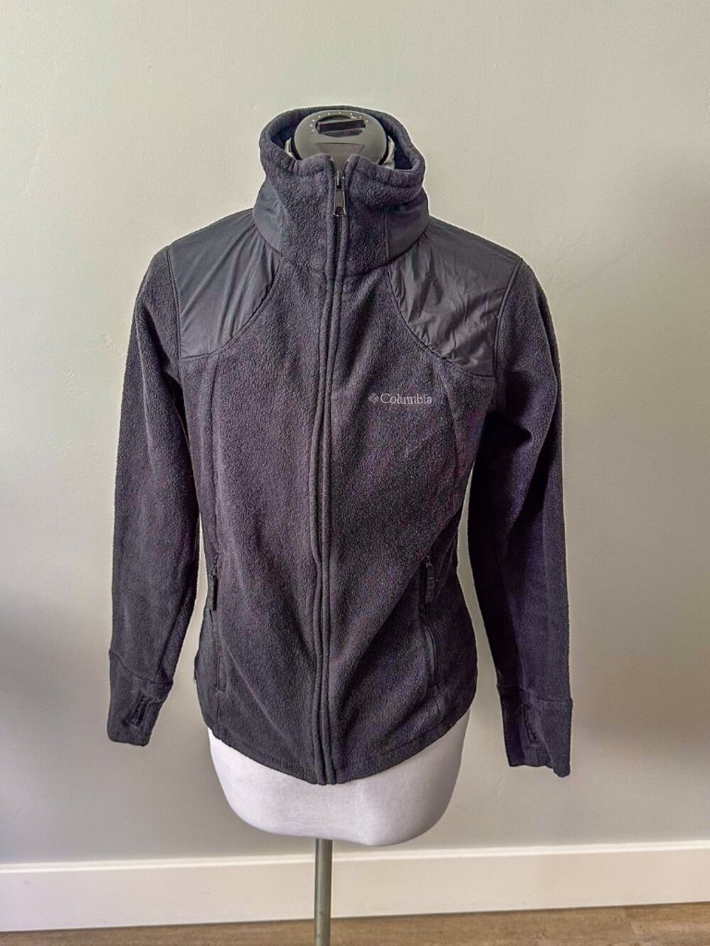 Columbia Women's Charcoal Gray Fleece Zip Up